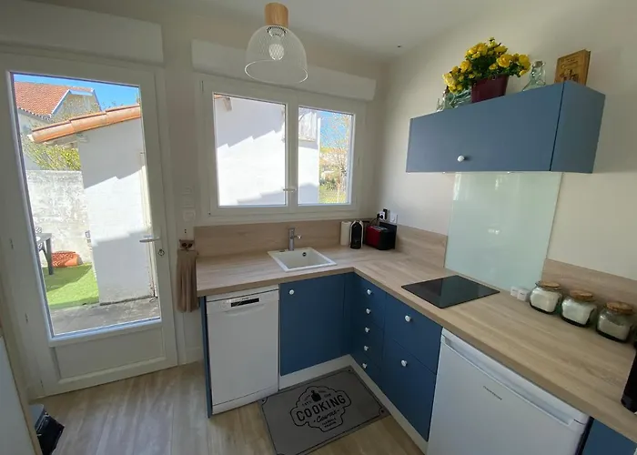 Hébergement de vacances  heures Claires   De Charme Avec Parking Saint-Georges-de-Didonne