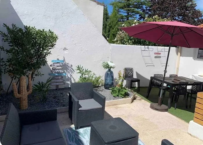 Hébergement de vacances  heures Claires   De Charme Avec Parking Saint-Georges-de-Didonne